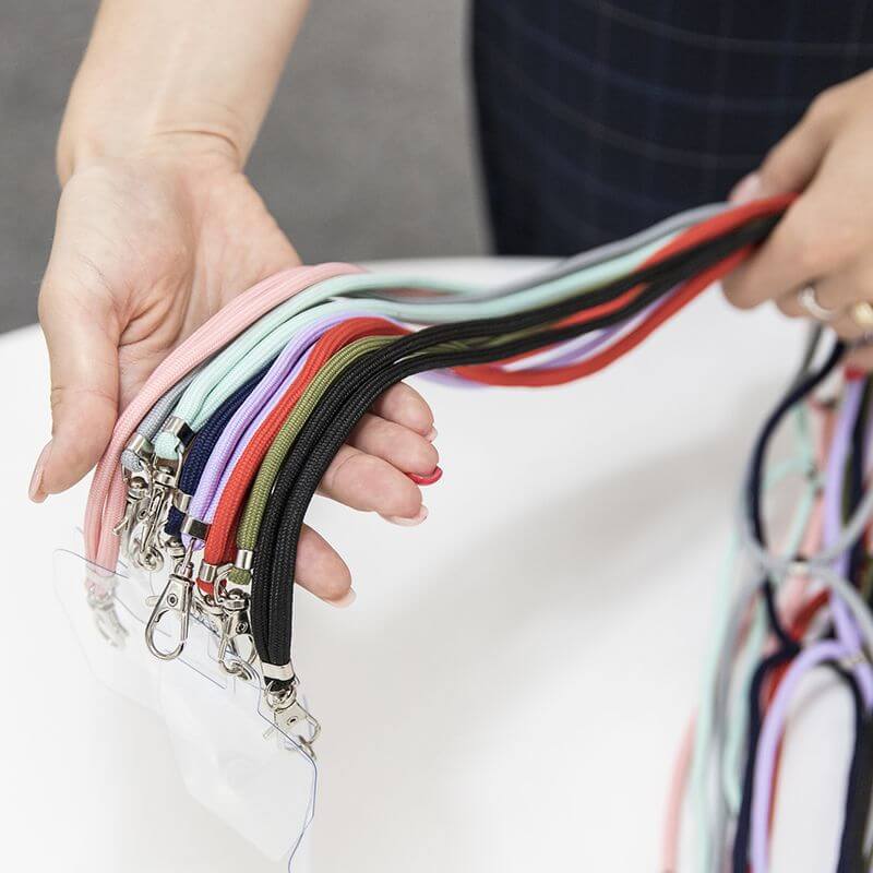 Universal Handy-Lanyard 150 cm Lila | Verstellbare Umhängekordel - MIZO.at