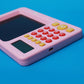 Maxlife MXWB-01 Kinder Schreibtafel mit Taschenrechner – Pink - MIZO.at