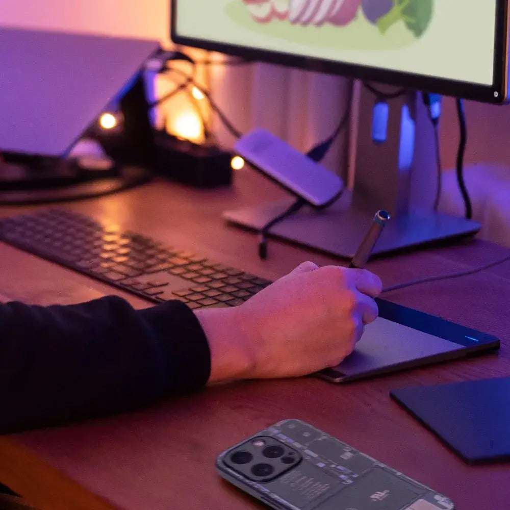 TECH Case for iPhone 14 Pro Max Design 1 | Durable & Stylish Protection - MIZO.at