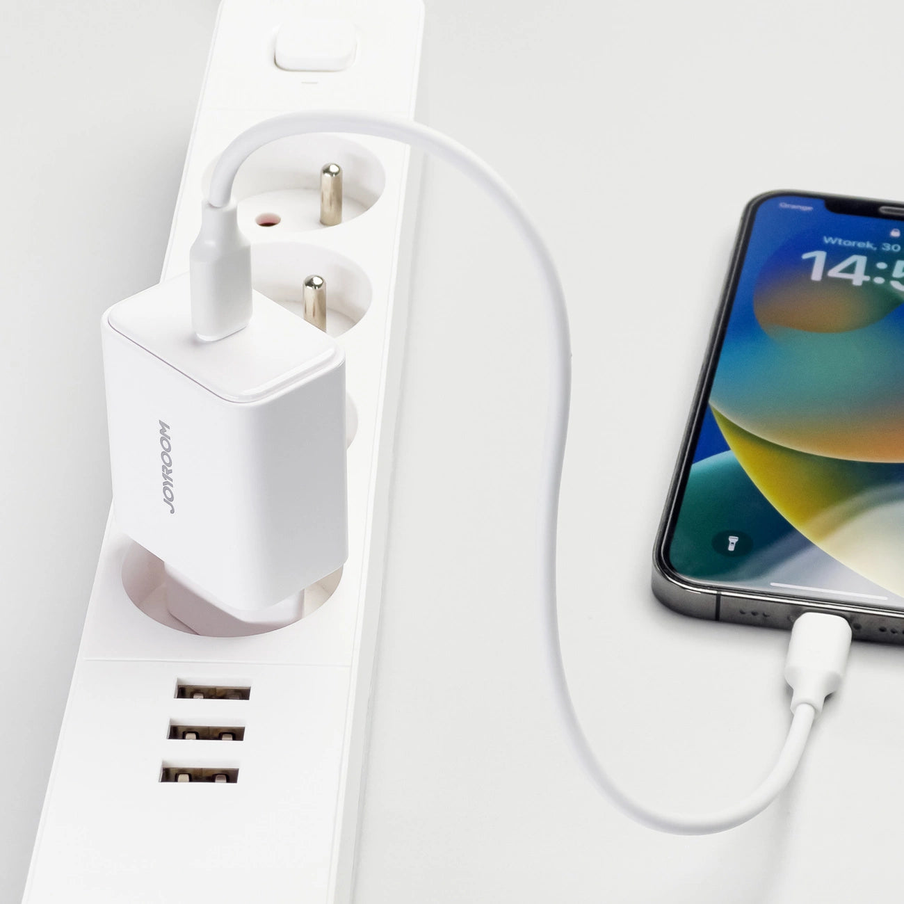 Joyroom 20W USB-C Charger | Efficient and Safe Fast Charging - MIZO.at