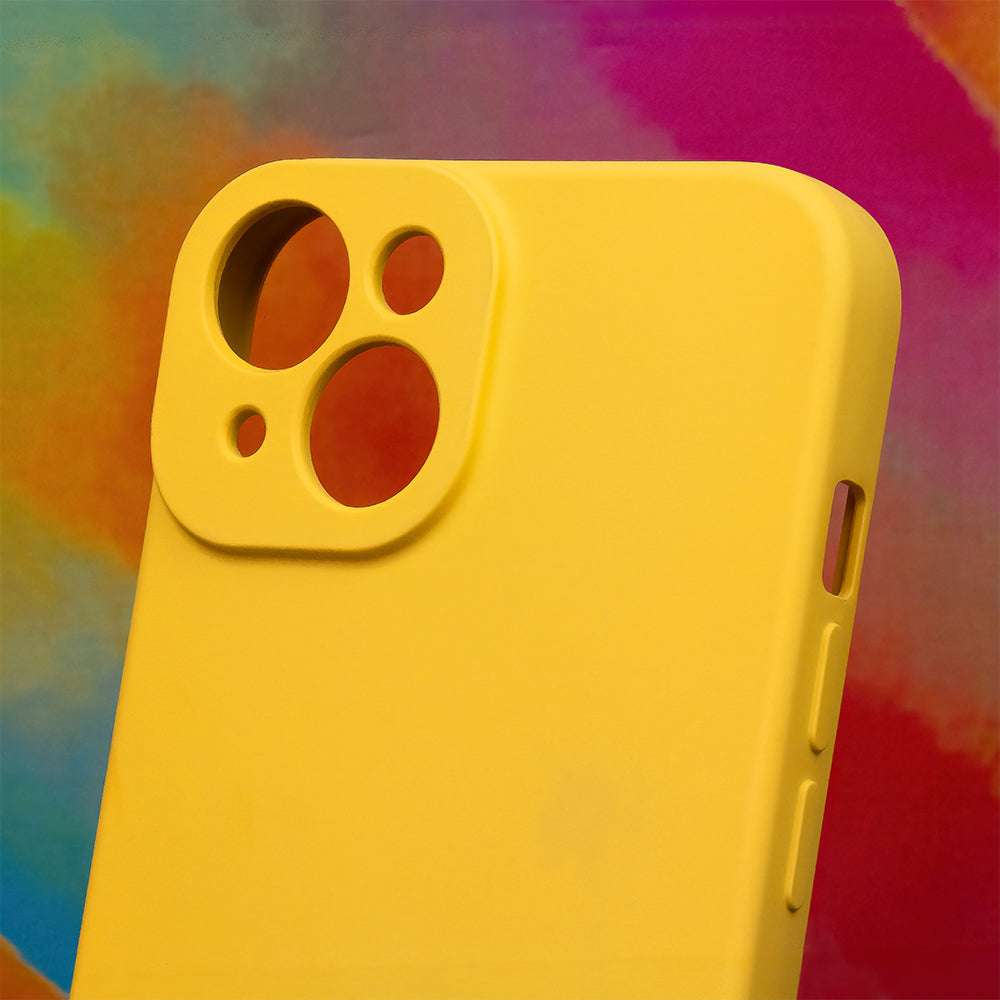 Silicone Case iPhone 15 Pro Max | Yellow Soft-Touch Cover - MIZO.at