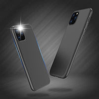 Flexible Black iPhone 14 Pro Case | Soft TPU Gel Protection - MIZO.at
