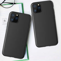 Flexible Black iPhone 14 Pro Case | Soft TPU Gel Protection - MIZO.at