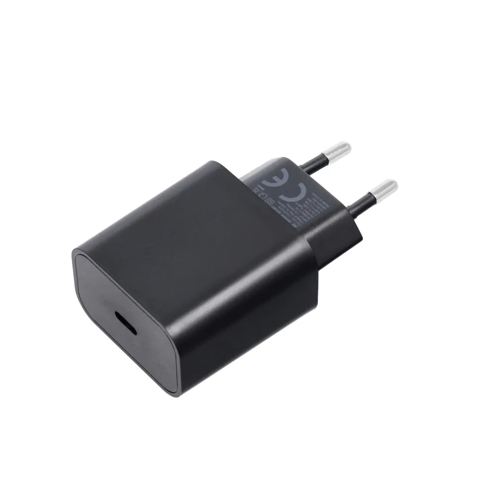 Universal Travel Charger | 25W USB-C PD QC 4.0 Power Adapter - MIZO.at