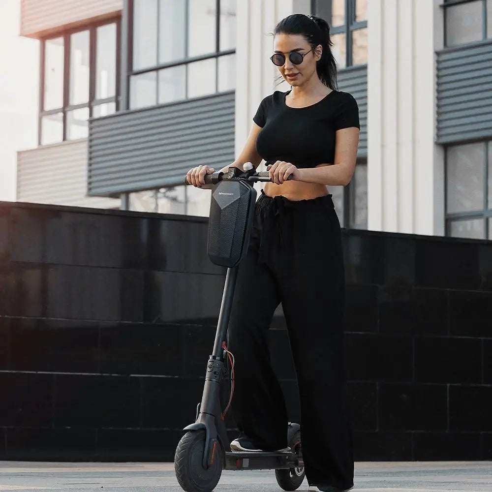 Wozinsky Waterproof Scooter Handlebar Bag 4L Black | Easy Install - MIZO.at